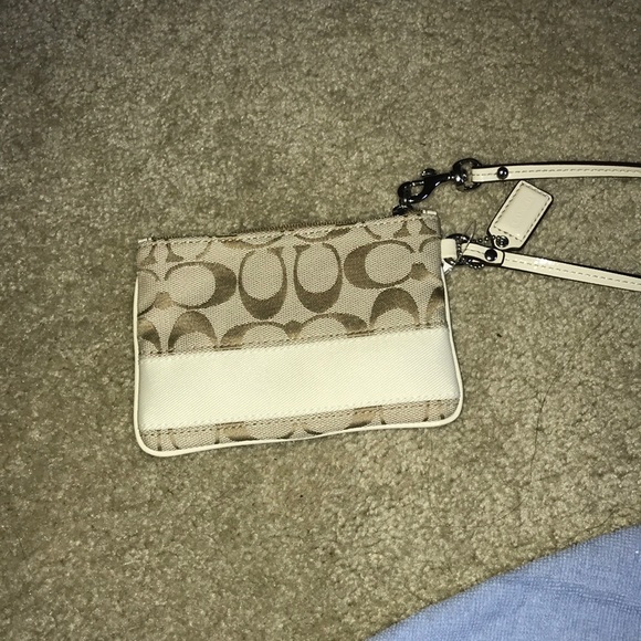 Coach Wristlet - Picture 2 of 2